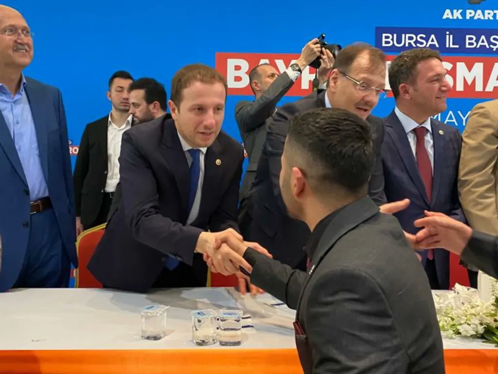 Orhaneli Ak Gençlik olarak bugün İlçe Gençlik Kolları Başkanımız Enes Ankıt ve Yönetim Kurulu üyelerimiz ile birlikte İlçe Başkanlığımızın,Orhaneli Belediyemizin ve Bursa İl Başkanlığımızın düzenlediği bayramlaşma programlarına katılım sağladık. Hep birlikte nice bayramlara...