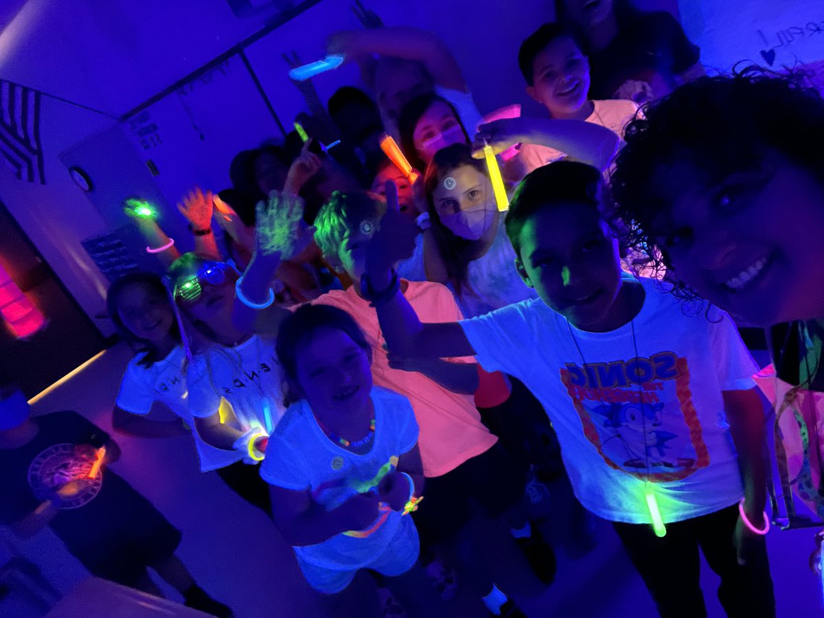“Glow” your work day! <a href="/JBW3rdGrade/">Third Grade</a>