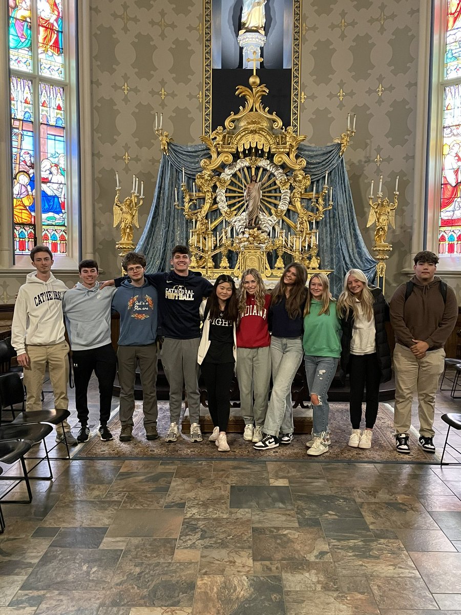 hcbro1's tweet image. Walking through Holy Cross History