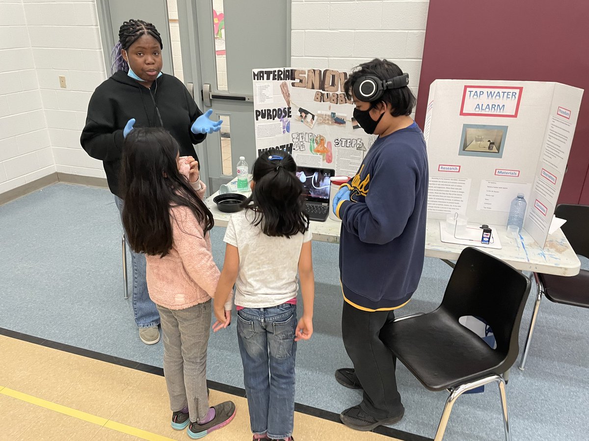 Our Intermediate students and showing their #inquiry skills off today at our #ScienceFair! #MyCatholicEducation #CEW2022 #dpcdsb_cew2022 #McGivneyKnights #STEMeducation #greatthings