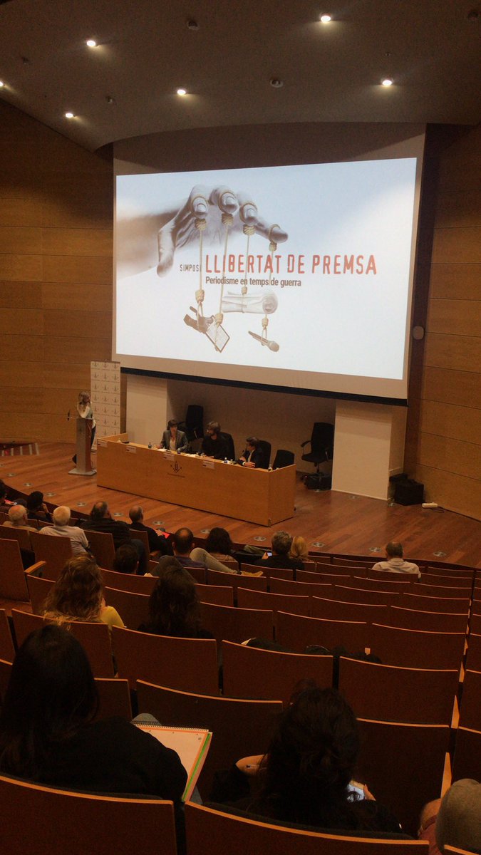 Joaquin “ens pensem que fem moltes coses, quan tothom fa el mateix…hem d’arriscar més com a periodistes”
VII Simposi Llibertat de Premsa-Periodisme en temps de guerra
<a href="/LaVanguardia/">La Vanguardia</a> <a href="/FEPTS_UdL/">Facultat Educació,Psicologia,Treball S. de la UdL</a> <a href="/jrutllant/">Jaume Rutllant</a> <a href="/teleponent/">Teleponent</a> <a href="/LleidaTV/">Lleida TV</a>