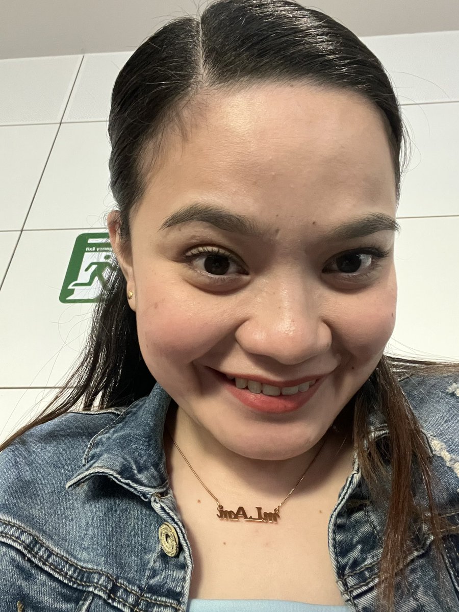 mLaMqUiN1610's tweet photo. Buti na lang pauwi na ko ng Pinas, sakto paubos na din blk liptint ko. This freshness is brought to you by @blkcosmeticsph. Hi ate @annecurtissmith, Iβm going home. π¦πͺπ΅π See you very soon. β€οΈπ₯° #blktravels is back. π #blkcosmeticsph #mLAmtravels https://t.co/x5URaPCIby