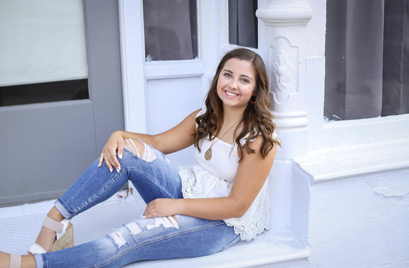 SENIOR SHOUT-OUT: Addison Arnold will attend Dallas Baptist University to major in Business and minor in Spanish. She held offices in MHS Stuco, FLBA, and Intl Club. She was Drum Major of the band, was in volleyball, FCA, FFA, Octagon and NTHS. Good luck Addie! #Spoofhoundpride