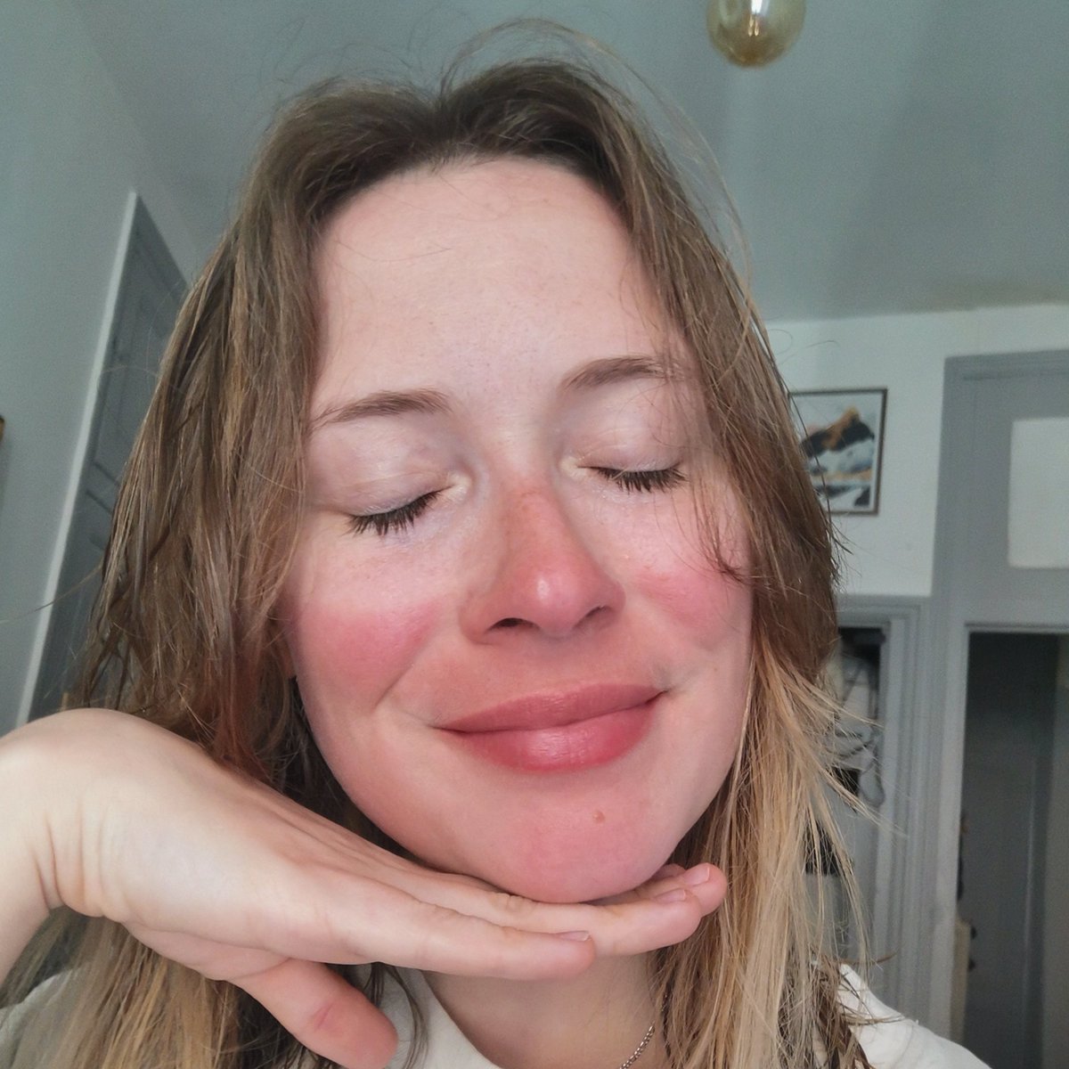 Salome_Val's tweet photo. Un bronzage de qualité https://t.co/6g3zt7cEP3