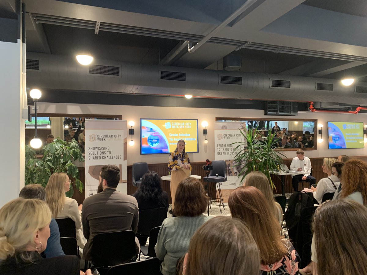 SmartCity_Tech's tweet photo. Is is starting! We are at the opening session of @circularweek! Organized by the @DKCleantechHub. Over 100 events happening in #NewYork. Let’s go for the week! #CircularMissionSCT https://t.co/zx8WP23tQr