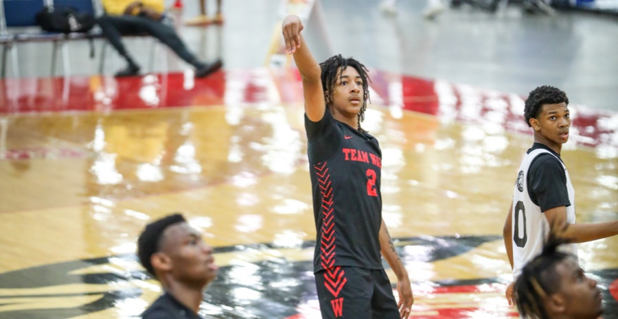 JustinByerly's tweet photo. The List : First Two Live Period Prospects to Track

With the first two live periods in the books, these prospects are going to see coaches lining up in July. 

Story : https://t.co/3ejnZK4KQT

@CP25_ALMS @garweypual_2023 @G3_All_Indy
 @AllenRodmik @JacariXavier https://t.co/83PQrV6Ncs