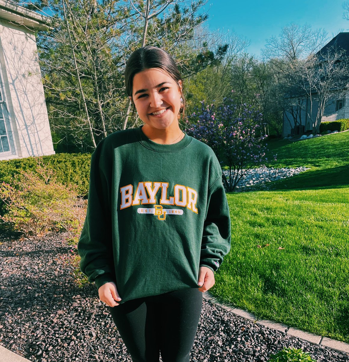 PostShs's tweet photo. Maya Goswami is off to Waco, Texas to study Nursing at Baylor University!

Maya was awarded the Baylor Distinction Scholarship and the Distinguished Scholar Scholarship! @mayagoswami0 https://t.co/eyYblTnihk