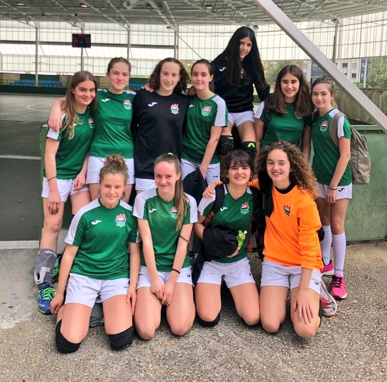 ADSanJuanDKE's tweet photo. 🤾‍♀️ Las infantiles de #balonmano retoman la liga con victoria ante el BM Malkaitz

💚 ¡Bien jugado, chicas! 👏☺️👏

➡️ https://t.co/wUVMLkk2g6 https://t.co/BuwODeNAux
