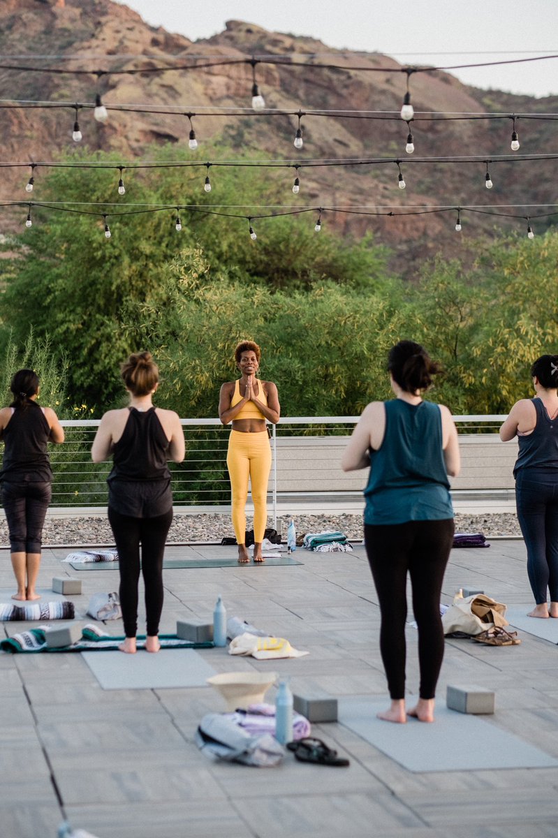 gowithinco's tweet photo. Sunset yoga with @StyleRoot was the perfect way to wind down on day three. https://t.co/SKzMln5450