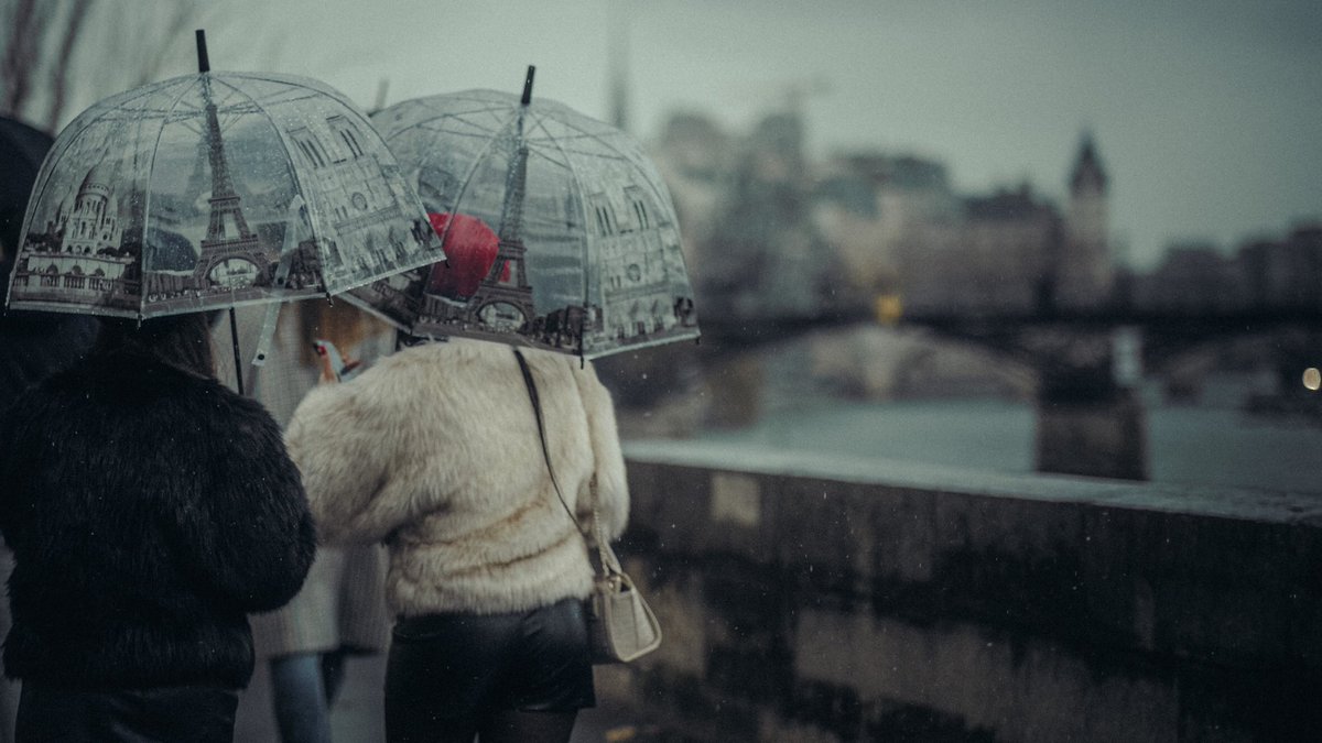 Shooting in the rain is my true passion❤️‍🔥This weather always comes along with a tremendous mood.
‘This city belongs to us’ is still available. 
Enjoy the moodiness!☔️
opensea.io/assets/0x495f9…