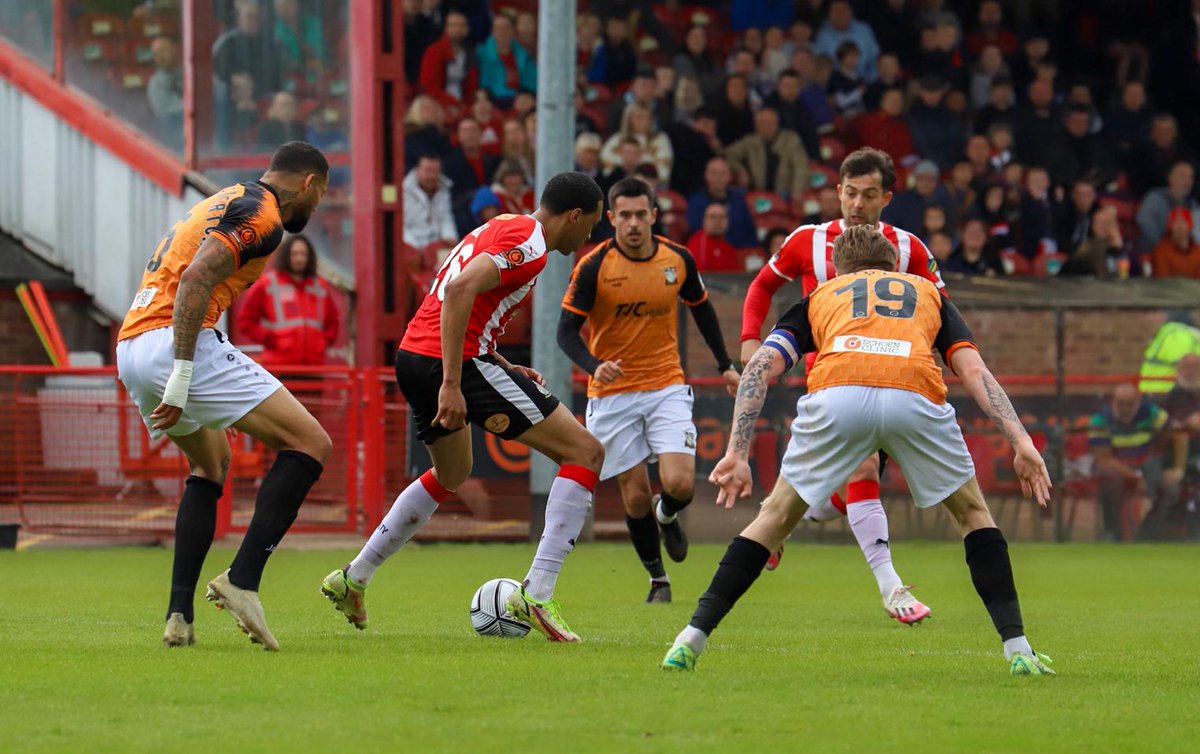 altrinchamfc's tweet photo. Some first half snaps from this afternoon's game.
📸 @altymoore1
Matchcentre ➡️ https://t.co/K0RcKlGgGb
#ALTBAR #WeAreAlty #COYR 🔴⚪️ https://t.co/sHLLqTOTFP