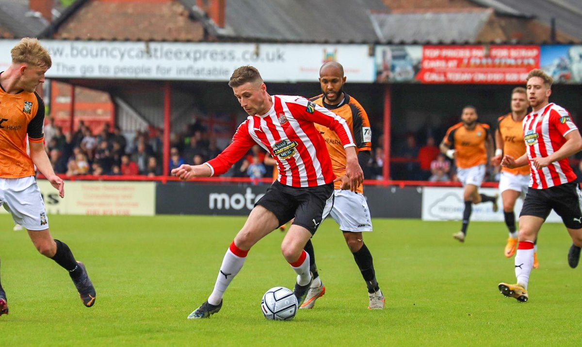altrinchamfc's tweet photo. Some first half snaps from this afternoon's game.
📸 @altymoore1
Matchcentre ➡️ https://t.co/K0RcKlGgGb
#ALTBAR #WeAreAlty #COYR 🔴⚪️ https://t.co/sHLLqTOTFP