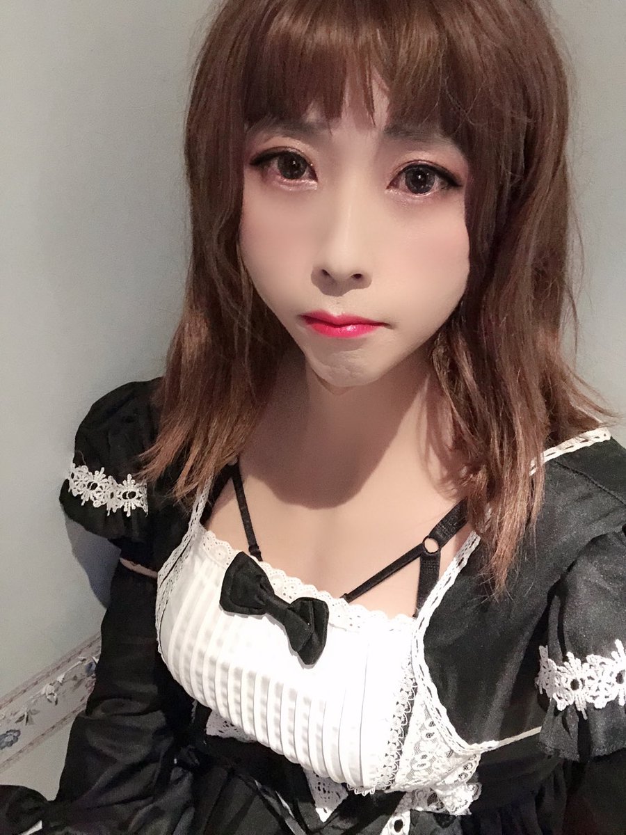 메이드복 또 입고싶당
#시디 #여장 #CD #CORSSDERSSER #여장남자 #크로스드레서 #시디탑