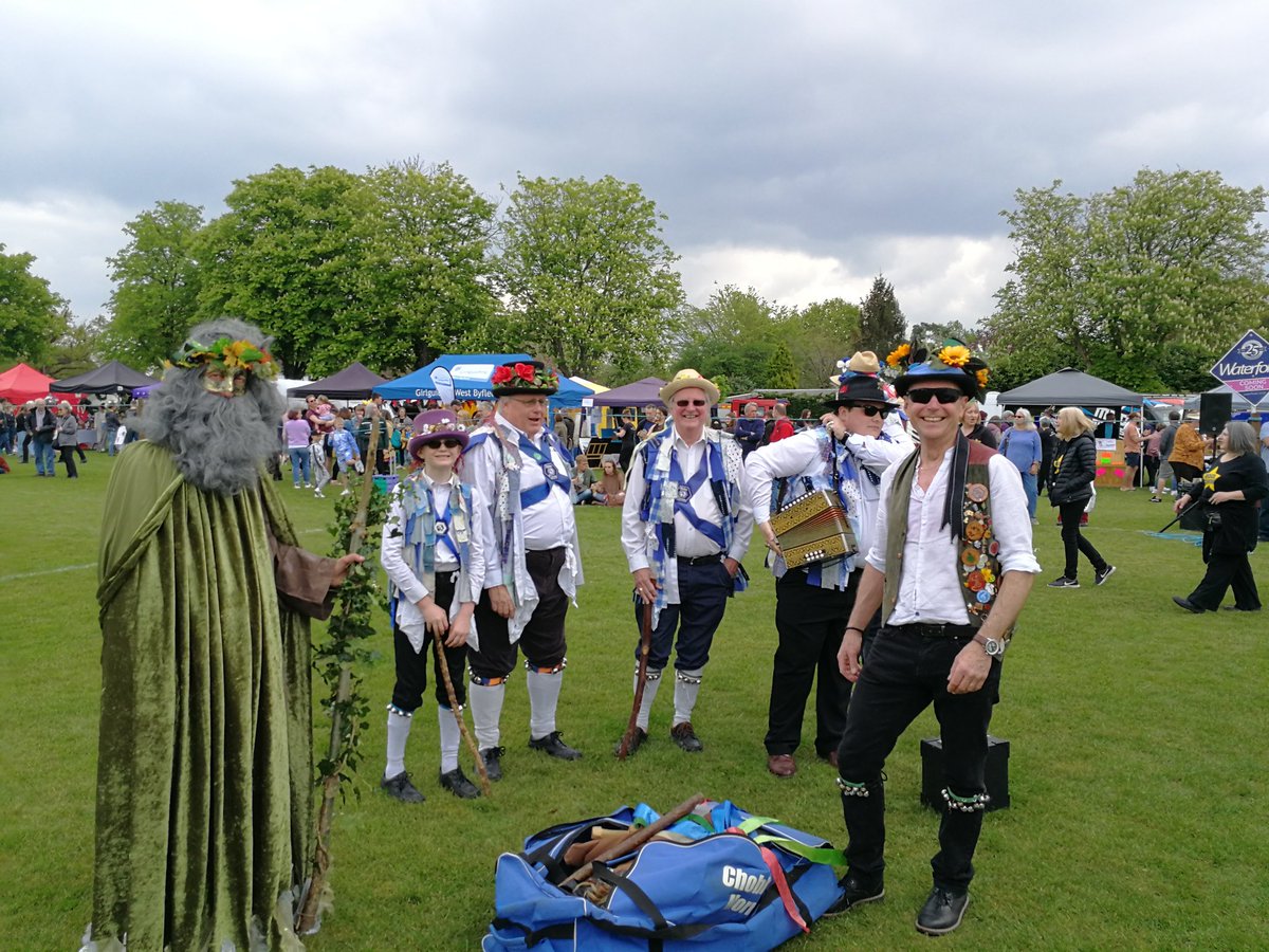 Our Squire decided to surprise us by arriving in camouflage <a href="/Chobhamcarnival/">Chobham Carnival</a> #greenman #morris #may