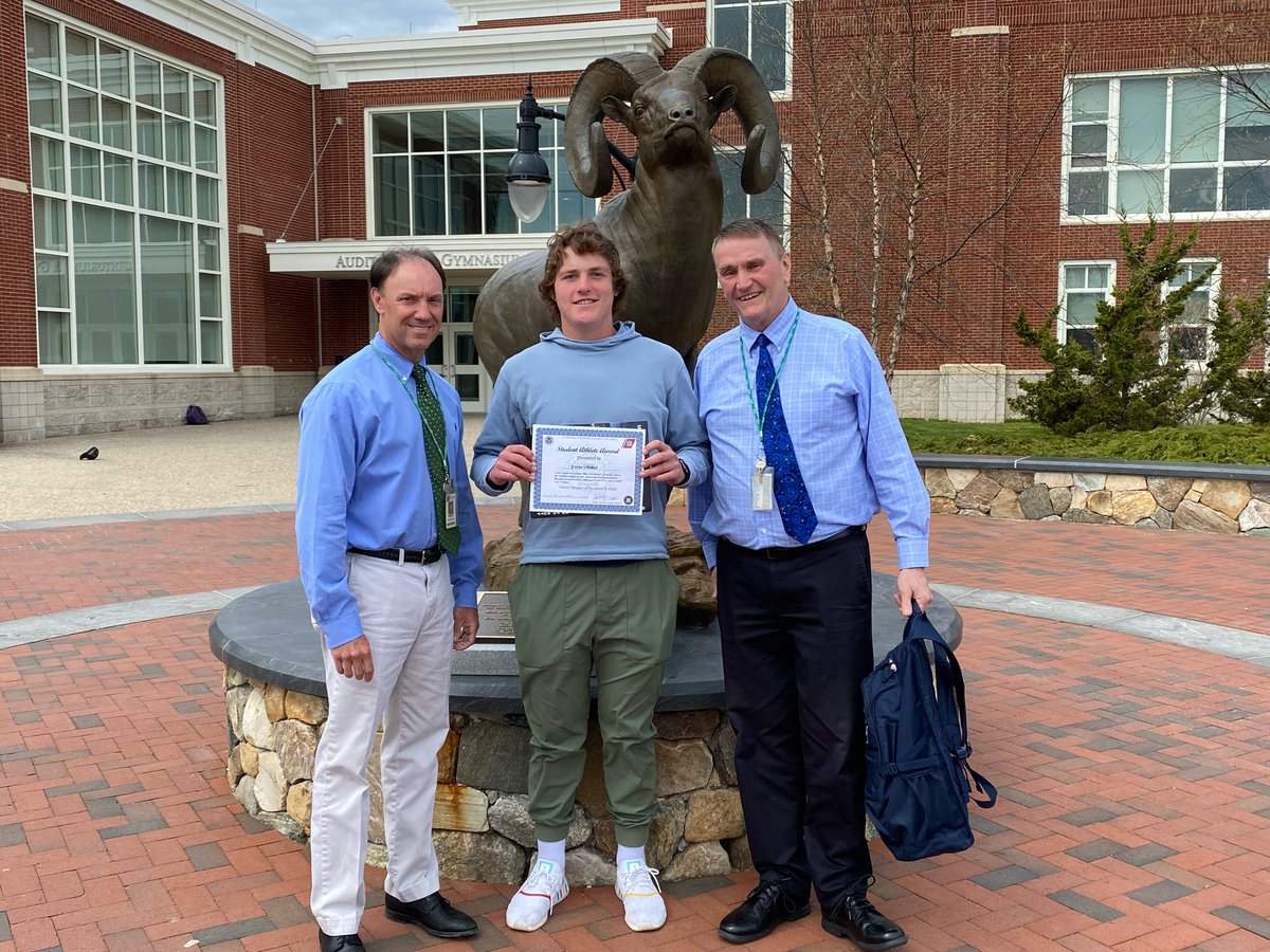 Congratulations to Ethan Grindle who was recognized by the Coast Guard as their Student-Athlete Award Winner. Ethan will be enlisting in the US Coast after Graduation.