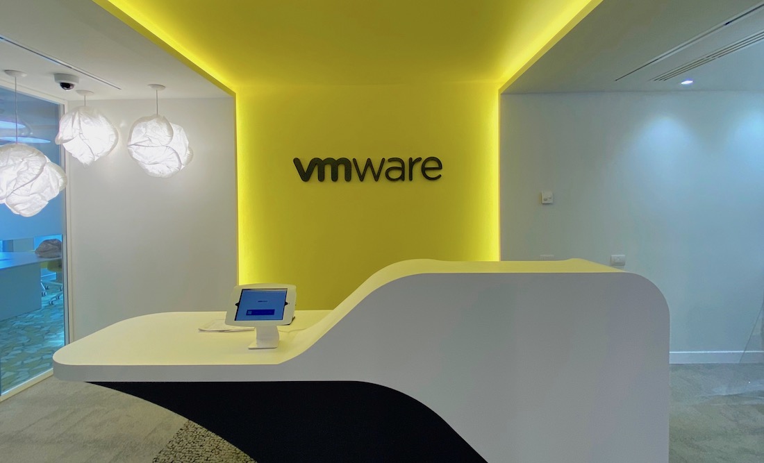 WOWwebmagazine's tweet image. VMware l’ufficio ibrido progettato sul concetto di Neighborhoods. wow-webmagazine.com/it/vmware-luff…