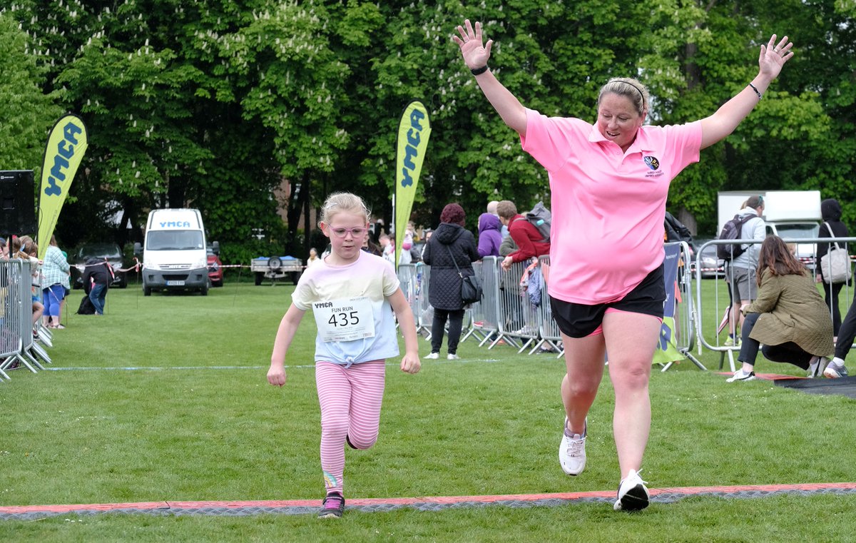 It seems it wasn't just us who was thrilled to see the return of the #YMCAFunRun yesterday!
A HUGE thank you to everyone who took part and everyone who supported the event - runners, spectators, those who donated, marshals, volunteers, councillors, staff &amp; our lovely <a href="/RBBCMayor/">Mayor of the Borough of Reigate and Banstead</a>.