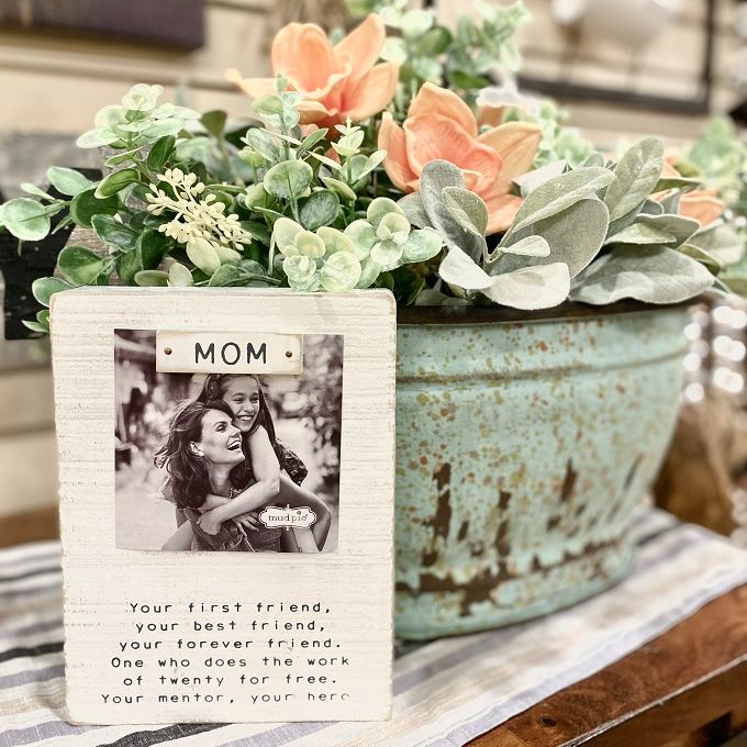 rustic_ranch's tweet photo. Happy Mother's Day from Rustic Ranch Furniture - https://t.co/gJkUB3CEJQ Take a look at some gift ideas for Mom! https://t.co/TsmCKwrrof
