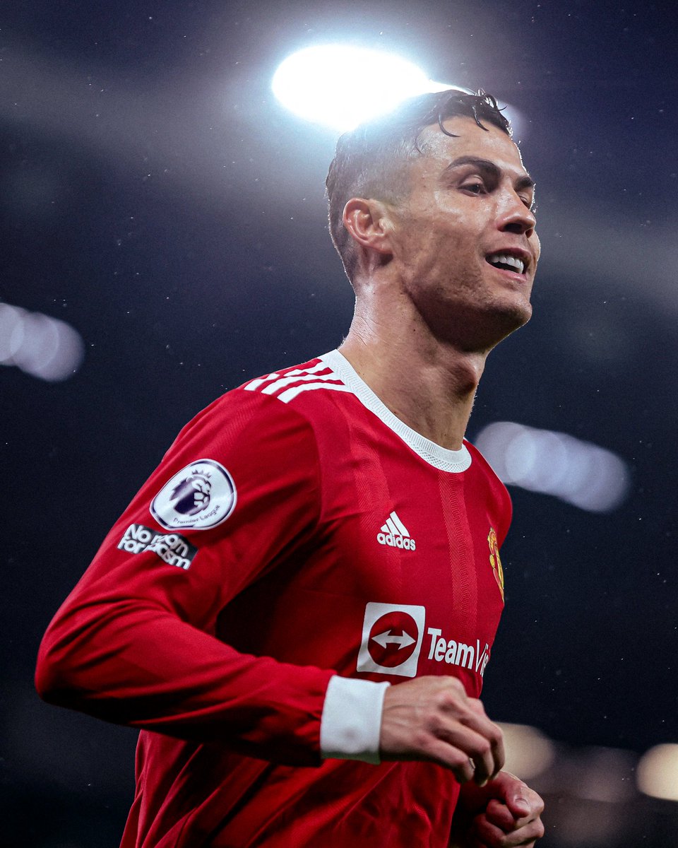 Footballtweet's tweet photo. 🇵🇹 RECORD: Cristiano Ronaldo has now scored 24 goals for Manchester United this season. 

This is the highest number of goals for a player aged 37 or over in Europe's Top 5 leagues in the last 30 years. 🐐 https://t.co/5NfhqOiTg3
