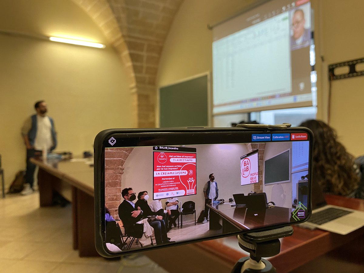 AnnalisaTuri's tweet image. 𝗜𝗹 𝗽𝗿𝗶𝗺𝗼 𝗖𝗼𝗿𝘀𝗼 𝗱𝗶 𝗖𝗼𝗺𝗽𝗲𝘁𝗲𝗻𝘇𝗲 𝗧𝗿𝗮𝘀𝘃𝗲𝗿𝘀𝗮𝗹𝗶 𝗻𝗲𝗹 𝗠𝗘𝗧𝗔𝗩𝗘𝗥𝗦𝗢! 🤩🤩
Questo è accaduto oggi nel Dipartimento Jonico a #Taranto per l'avvio del Laboratorio di creatività e innovazione imprenditoriale 🅱️🅰️L🆎