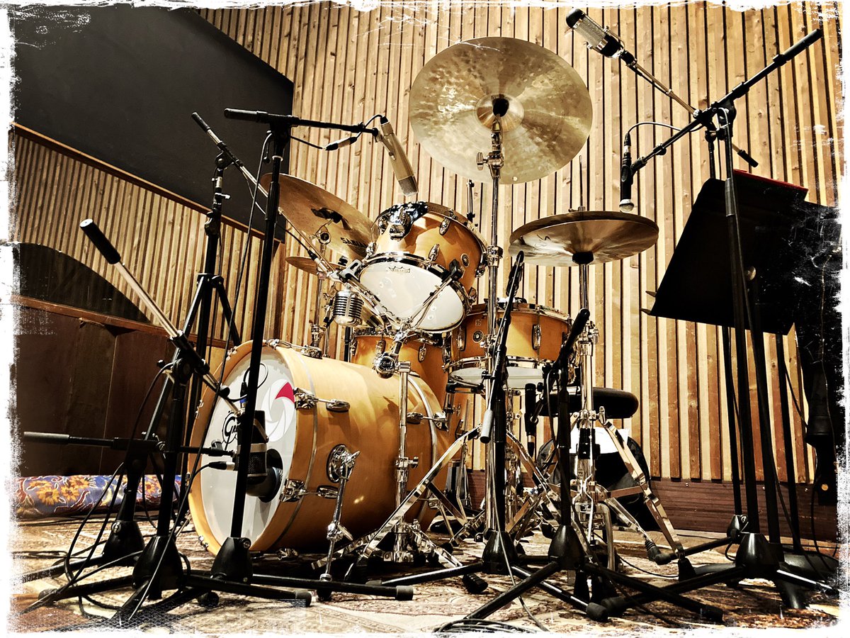 Retour au @ferberstudios pour la semaine #thegreatgretschsound <a href="/gretschdrums/">Gretsch Drums</a> <a href="/SABIAN_Cymbals/">SABIAN Cymbals</a> <a href="/vicfirth/">Vic Firth</a>