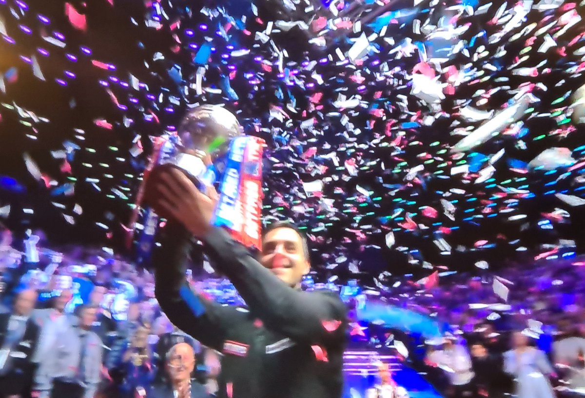 arkdşlr şu muhteşem 7 mutluluğudur. bu adamı izlediğimiz için şanslıyız. #WorldSnookerChampionship2022