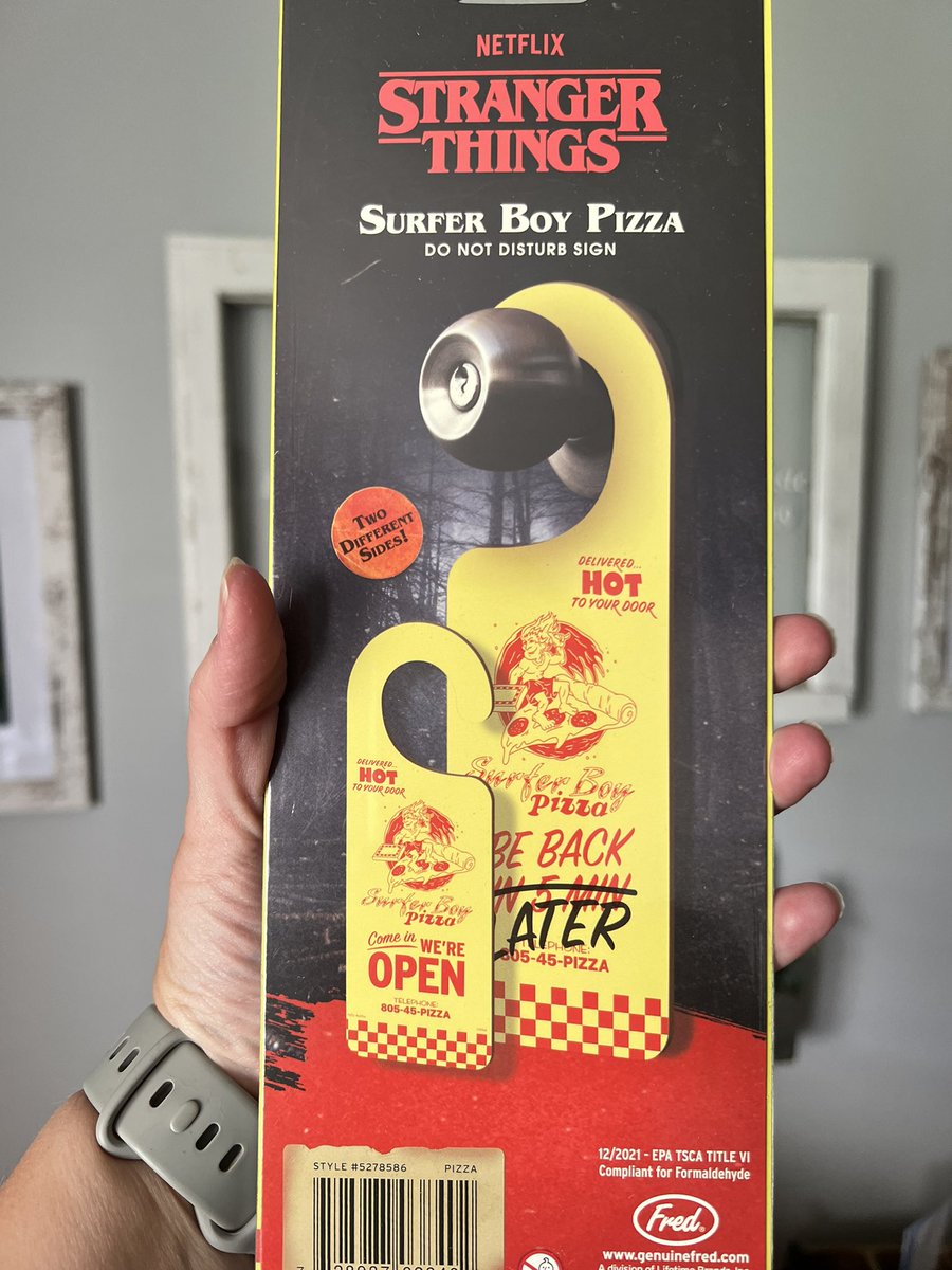FurmansForce's tweet image. #StrangerThings4 #StrangerThingsMerch from Amazon!  I snagged the #SurferBoyPizza but will have to wait for #TheHellfireClub to be back in stock!