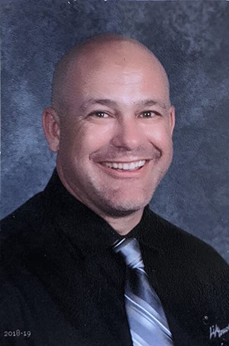 ElemMathChat's tweet photo. Please join a great chat on 5/5 when Jeremiah Ruesch @mathkaveli leads a fantabulous #ElemMathChat chat at 8pm CST! See you then #MBToS https://t.co/bMuc9fxMaG