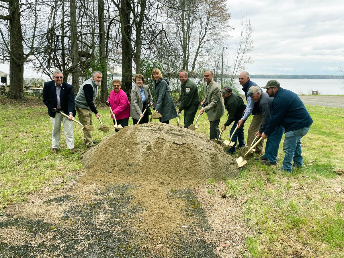 DCNRnews's tweet photo. DCNR Secretary Cindy Adams Dunn visited #PymatuningStatePark to break ground on a new campground at Pymatuning State Parkโs Tuttle Point. Learn more ๐โก๏ธ https://t.co/HRgQh7xe6u #PAStateParks https://t.co/dw4IARIgYZ