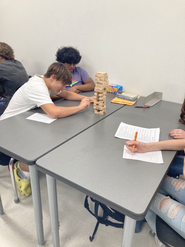 STAAR Review is in full swing. Court Cases of the Early Republic Spoons, Industrial Revolution Guess in 3, and Jenga Trivia for the win. Thanks <a href="/SSSuccess1/">SocialStudiesSuccess</a> for the great resources! <a href="/SecondaryComal/">Patricia Nieto</a> <a href="/PrmsVipers/">PRMS VIPERS</a>