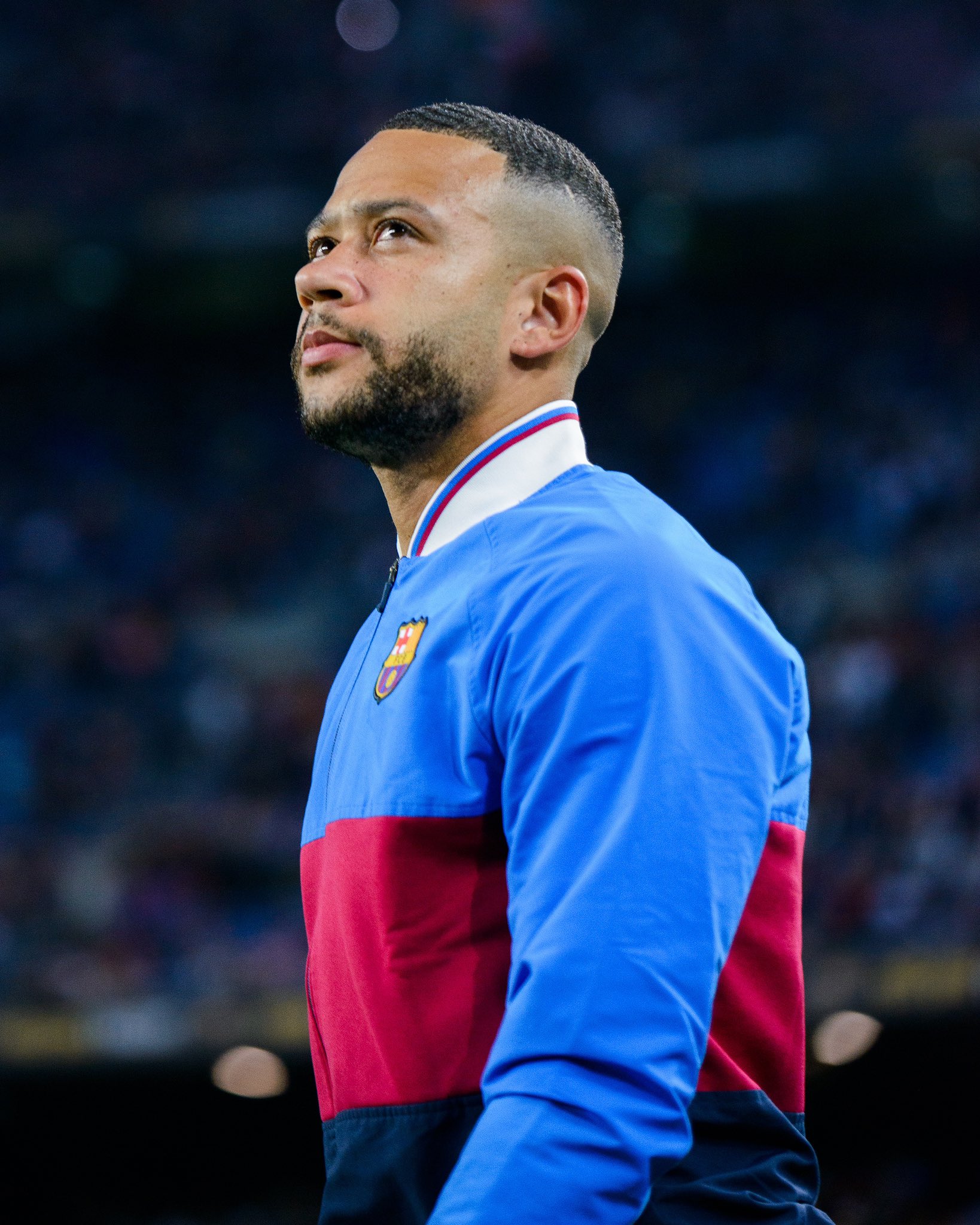              MANCHESTER UNITED SUBMIT MEMPHIS DEPAY ENQUIRY TO BARCELONA