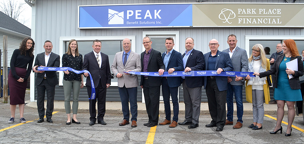 Great day for the folks at Howell Financial as they announced the merger with Peak Benefit Solutions and Park Place Financial bellevillechamber.ca/chamber-news/h…