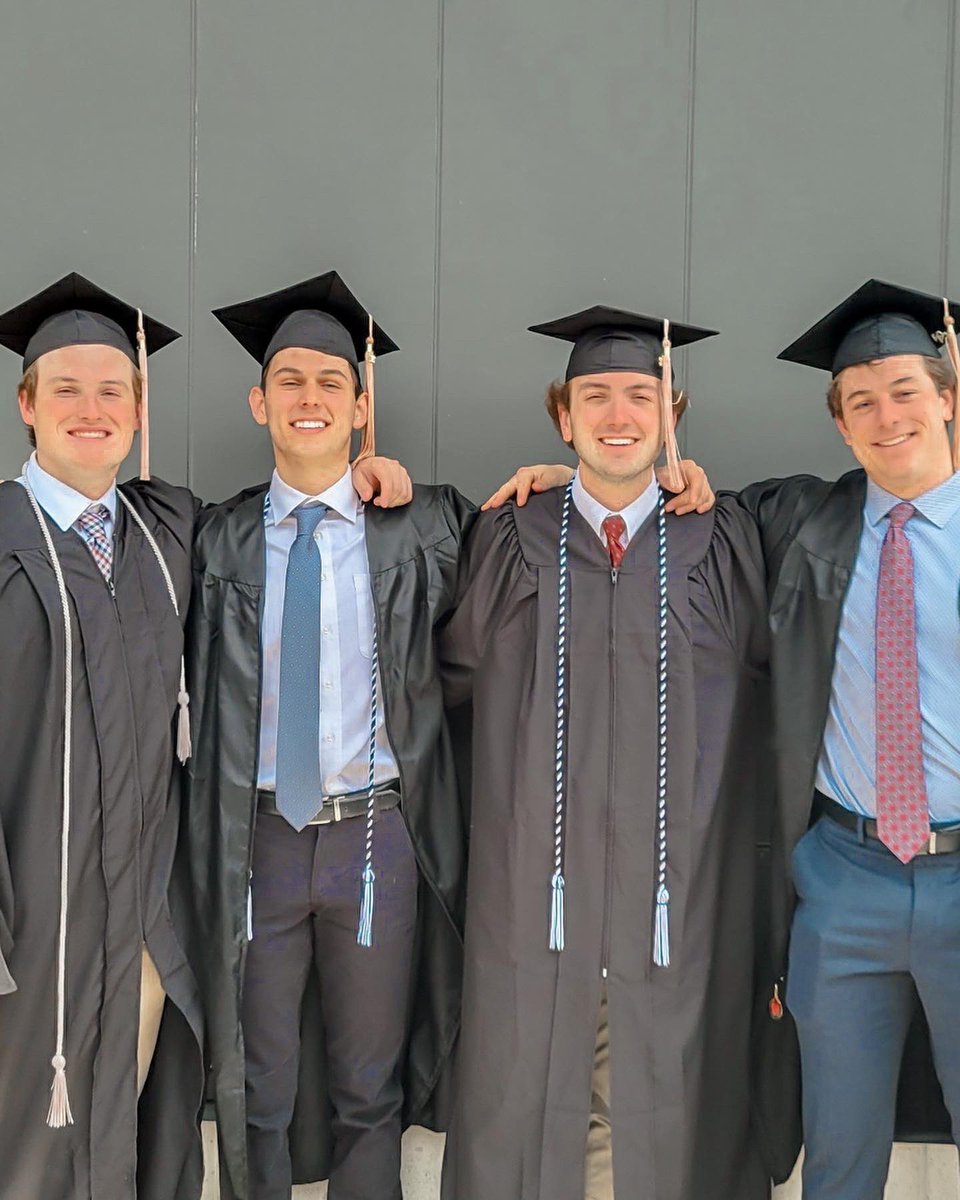 Beta_UC's tweet image. Congratulations to all our graduating seniors! We are thankful for all you have done to make our fraternity one of the best on campus, and we are excited to see what the future holds for all of you! #BetaNuForever