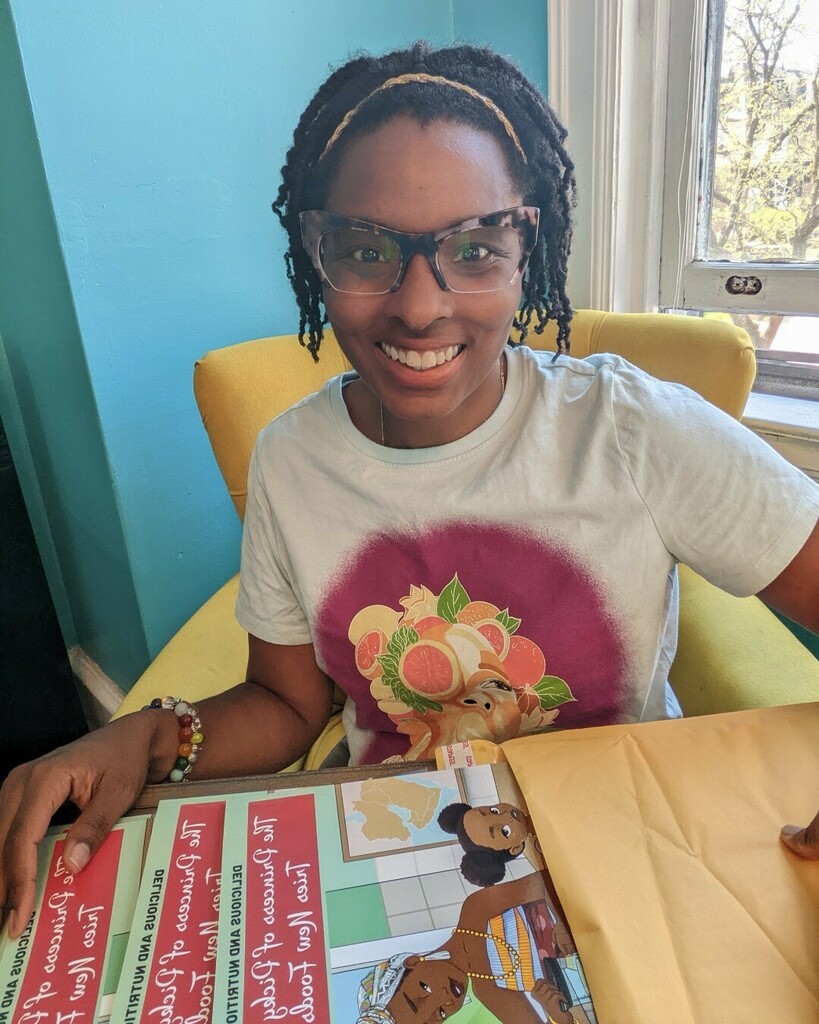 StaceyWoodsonRD's tweet photo. Flashback to when I shipped these books to @grassrootsfound for Read Across Jamaica Day 2022! I hope the kids love seeing their country featured in my book! @iammarleydias #1000blackgirlbooks #readacrossJA #readacrossjamaicaday #readingisfundamental #bโฆ https://t.co/C77vqTXH28 https://t.co/FgHehaOXKo