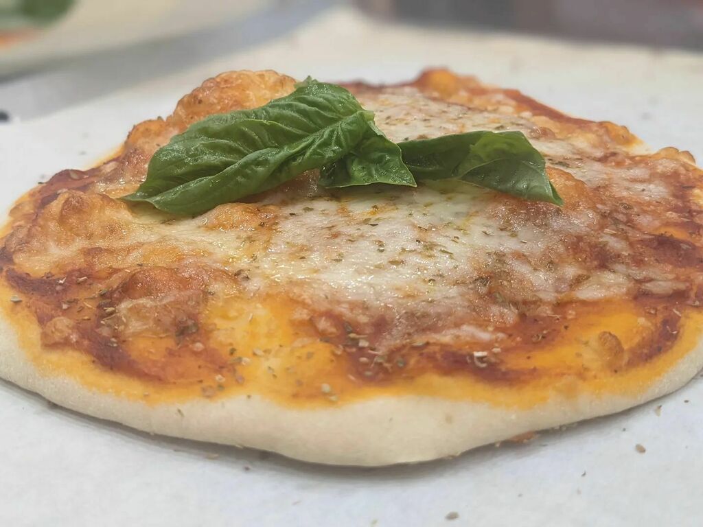 LibraryPoco's tweet image. You really wish you had a smell-o-phone. The FACS classes made pizzas, and our hallways smell glorious. 

#FreshBasil #PizzaLover #Carbs instagr.am/p/CdD8gtzukiy/