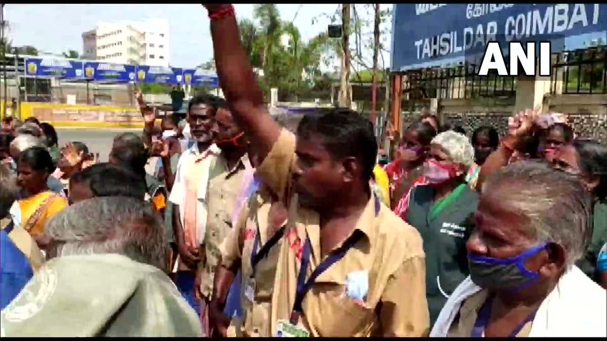 ANI's tweet photo. Tamil Nadu | Sanitation workers protested in Coimbatore earlier today, over their 10-point demand. Their demands include an increase in their salary. https://t.co/FsPhDJdgj4