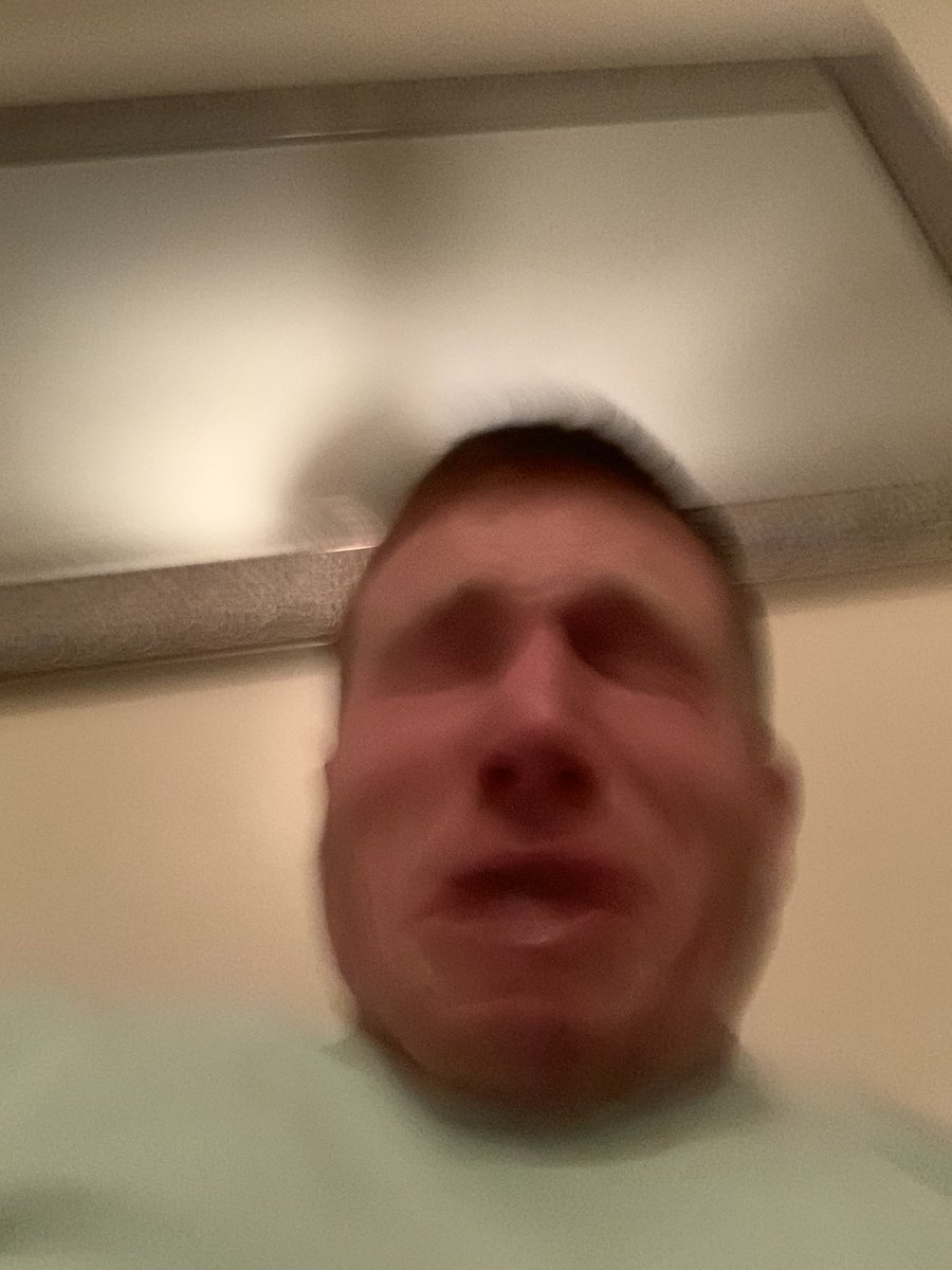 DonovanDavis's tweet photo. a pic of me sneezin this weekend https://t.co/bOijeWkOKb