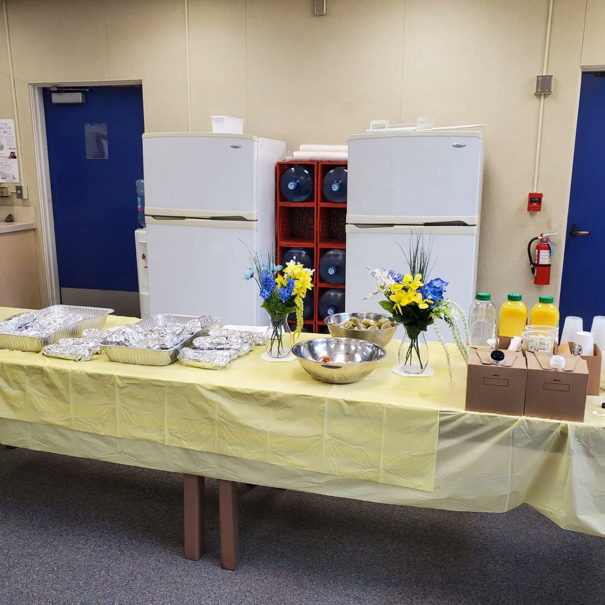 PTA starting our teacher appreciation week off with a burrito breakfast.  Thank you PTA.  We love our teachers.❤️