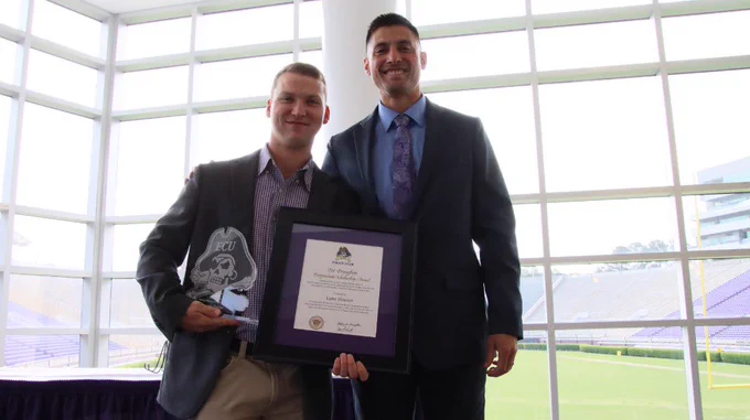 Image from ECU Baseball (@ECUBaseball)
