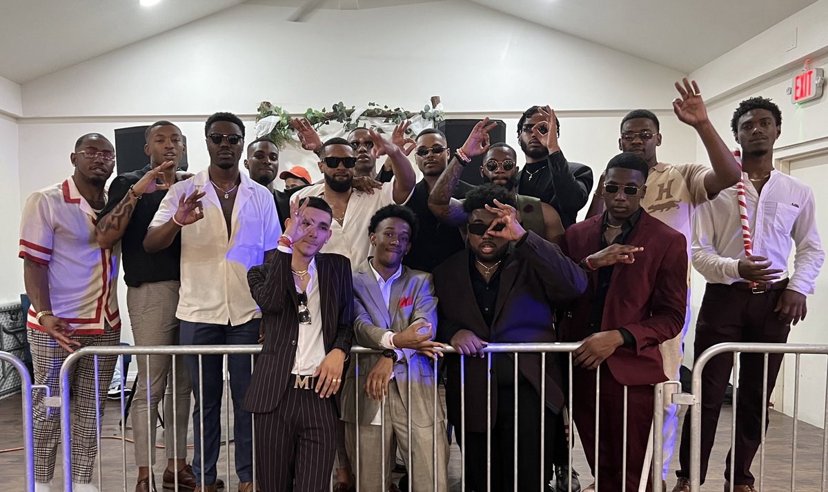 thekounty1911's tweet photo. Today marks 40 years of being the Number 1 NUPEs in the Nation. Hereβs to 100 more ππΏβ¦οΈ
#GodBlessHayzKounty https://t.co/mLrhrkc8wB
