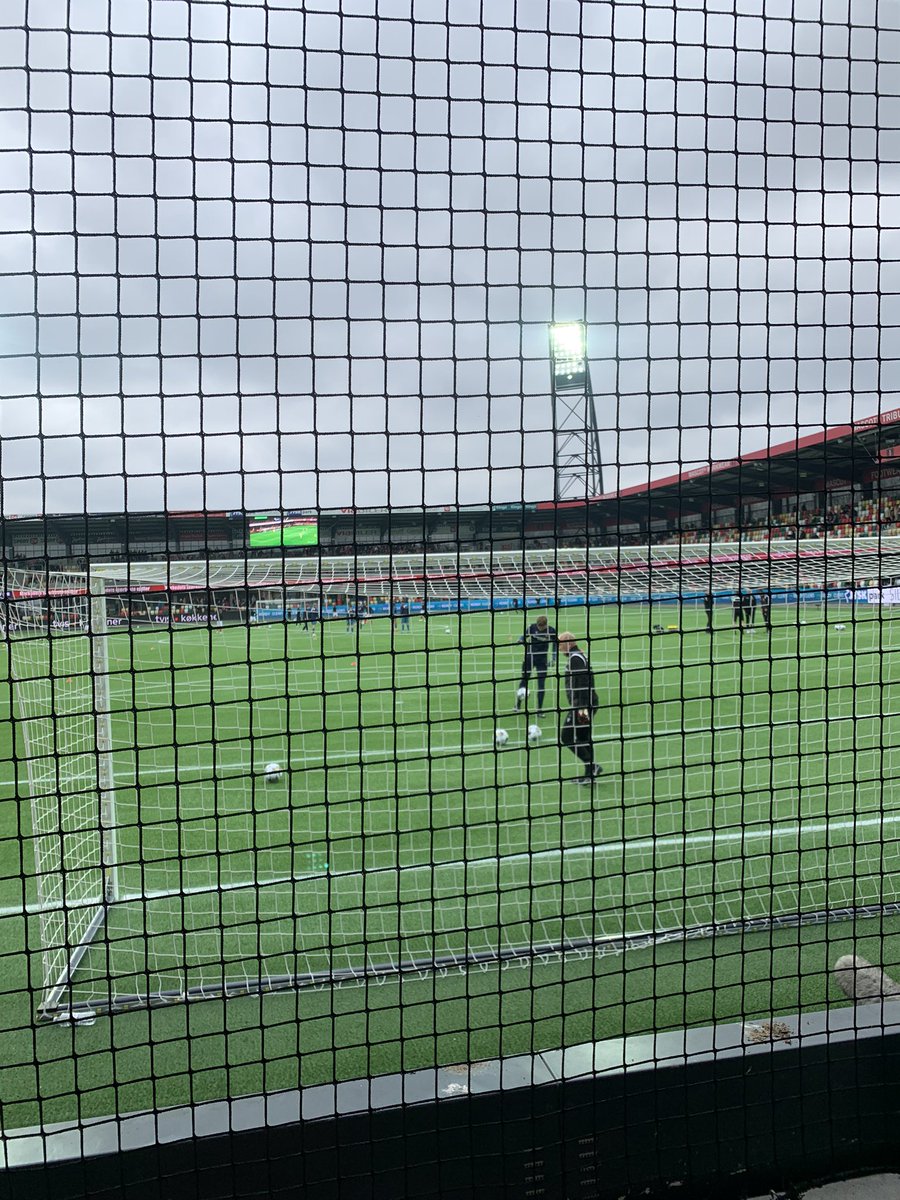nikolaimoeller's tweet photo. Så er vi på plads i Silkeborg, bliver sjovt at se om niveauet kan matche den gule fare? 🤥 god kamp til især @Bruuntv2sport 😎😎 https://t.co/65fY08f7w6