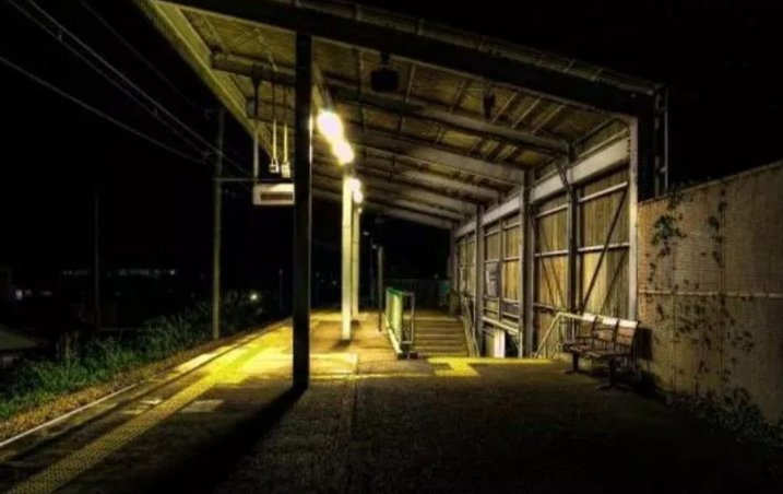 bleachedflies's tweet photo. เคยได้ยินเรื่องเล่าเกี่ยวกับ ‘คิซารางิ’ สถานีรถไฟวิญญาณในญี่ปุ่นที่โด่งดังบนอินเตอร์เน็ตเมื่อสิบปีก่อนไหม เธรดนี้จะมาเล่าเรื่องของฮาซุมิ เด็กผู้หญิงที่มาโพสต์ขอความช่วยเหลือบนเว็บบอร์ดของญี่ปุ่น https://t.co/OdthWhHaGL