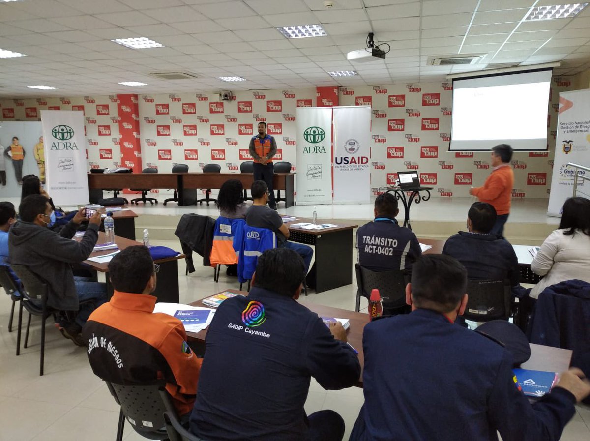 #Pichincha | Desarrollamos el Curso Internacional Esfera para Tomadores de Decisión, junto a <a href="/ADRAEcuador/">ADRA Ecuador</a> y <a href="/USAIDEcuador/">USAID Ecuador</a>, dirigido a funcionarios de <a href="/MunicipioQuito/">Municipio de Quito</a> <a href="/GADIPCayambe/">GADIP Municipio de Cayambe</a> y <a href="/PichinchaGob/">Prefectura de Pichincha</a>, para mejorar la respuesta humanitaria ante emergencias.
#GestiónDeRiesgosEc