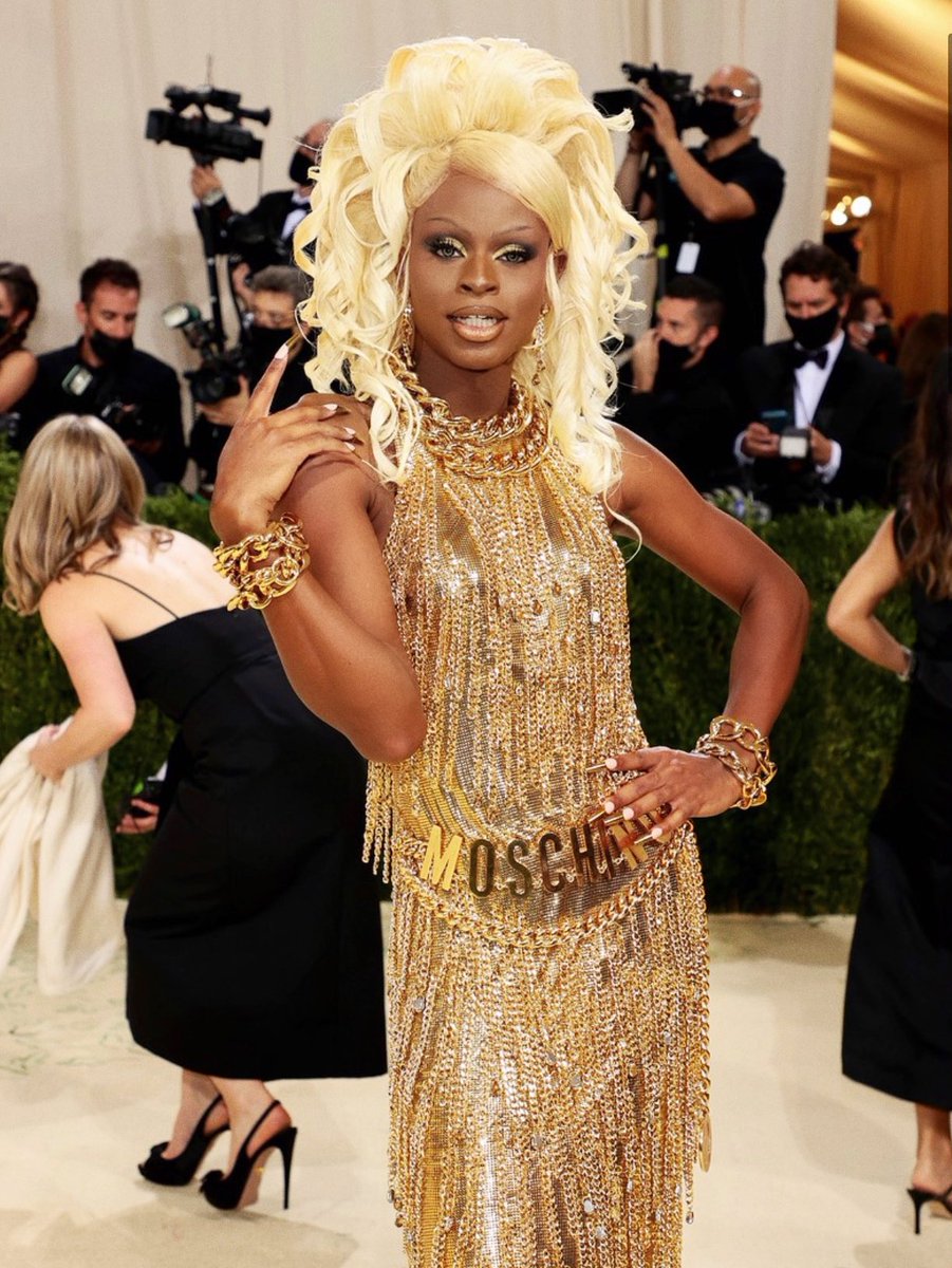vivalasdrag's tweet photo. in honor of this years #MetGala let’s celebrate the #DragRace queens that have attended https://t.co/HBYeoiNbl5