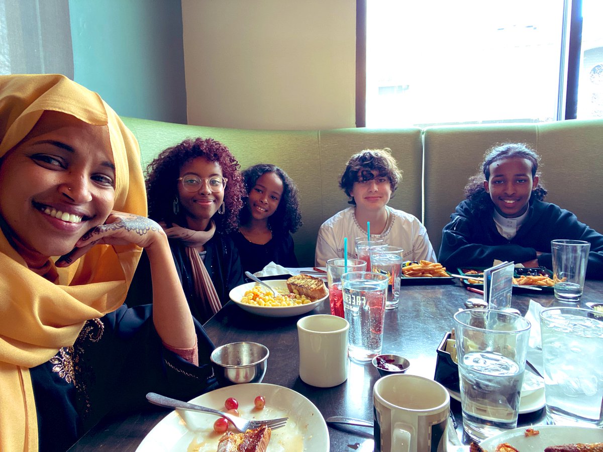 IlhanMN tweet picture