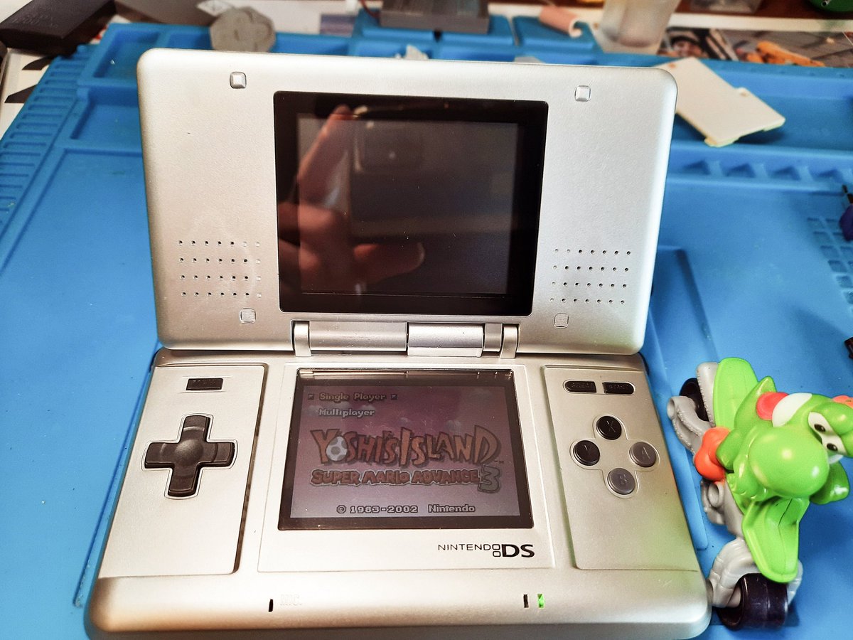 silisesk's tweet photo. #nintendo #dstank #coque #yoshi #retrogaming #reparation https://t.co/uhfy38KqYR