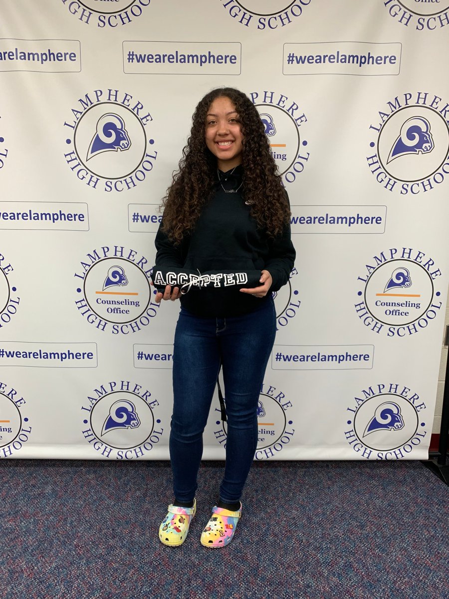LHSCounsel's tweet photo. Congrats to our @LamphereHS senior Mariah McCreary on her acceptance to @MadonnaU, @oaklandu, @waynestate, @WesternMichU, @detmercy, @EasternMichU, @GVSU, and @LoyolaChicago!! #WeAreLamphere https://t.co/i59v0bXnnA