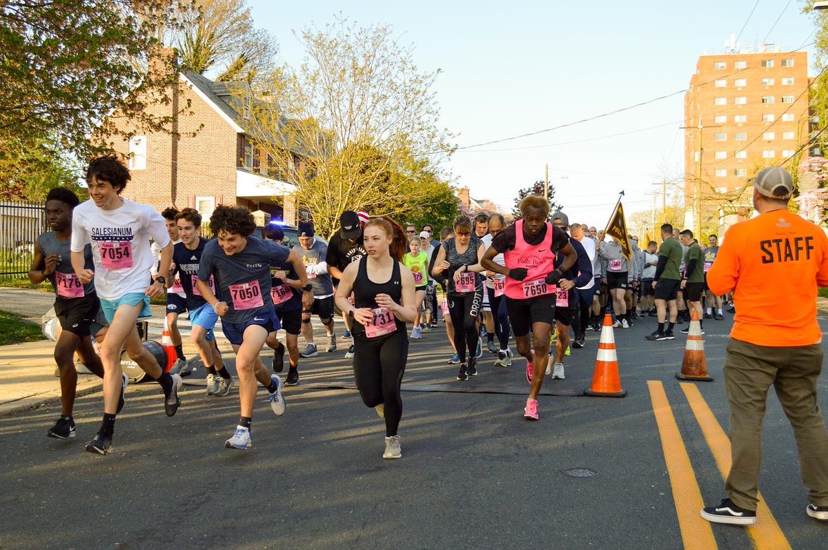 Ciro4Delaware's tweet photo. The Lt. Joseph Szczerba Memorial 5k at Salesianum School in Wilmington, Delaware. 🇺🇸 🙏 

“We’ll never forget the ultimate sacrifice of how Joe was truly the finest among us.” https://t.co/rTKJj1ehm9