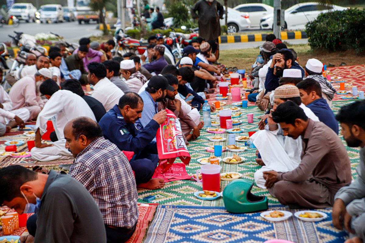 Monalofficial's tweet photo. The last Iftar at Monal's 'IFTAR DASTARKHWAN TO SHARE'.
Your time, love &amp; contribution made it possible to bring these smiles. May we all be rewarded for the little we could do and May the show continue in the years to come. In Sha Allah.
#TheMonalGroup #Islamabad #iftar #Monal https://t.co/pr7e7Vbl7o