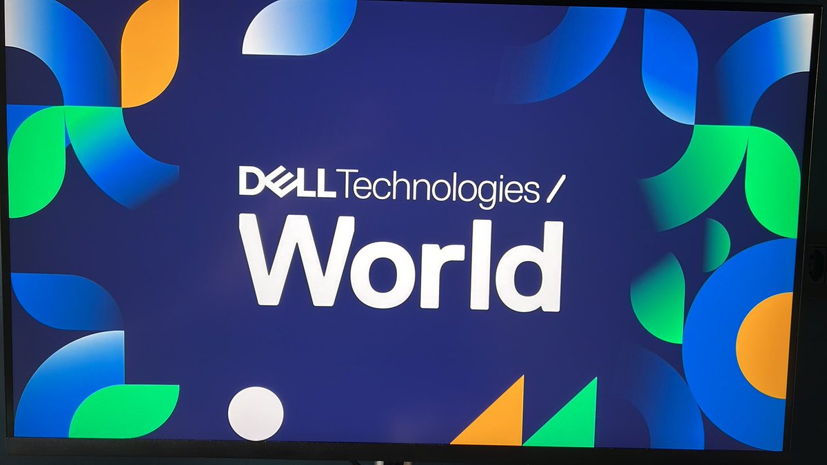 ctiano2's tweet photo. We are live ! @delltech @delltechbrasil  @DellTechWorld https://t.co/K5LtT3R5vM